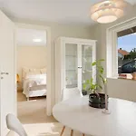 Leilighet New And Urban Apartment, Centrally Located Close To Nature