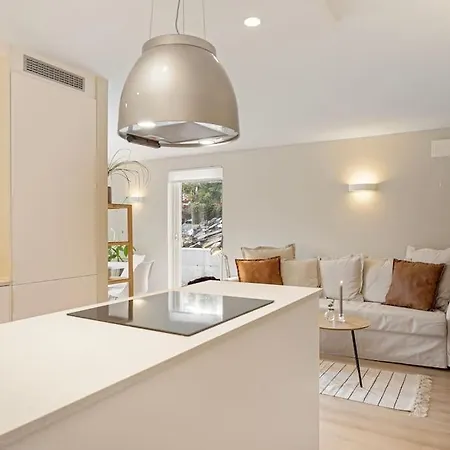 Lägenhet New And Urban Apartment, Centrally Located Close To Nature *